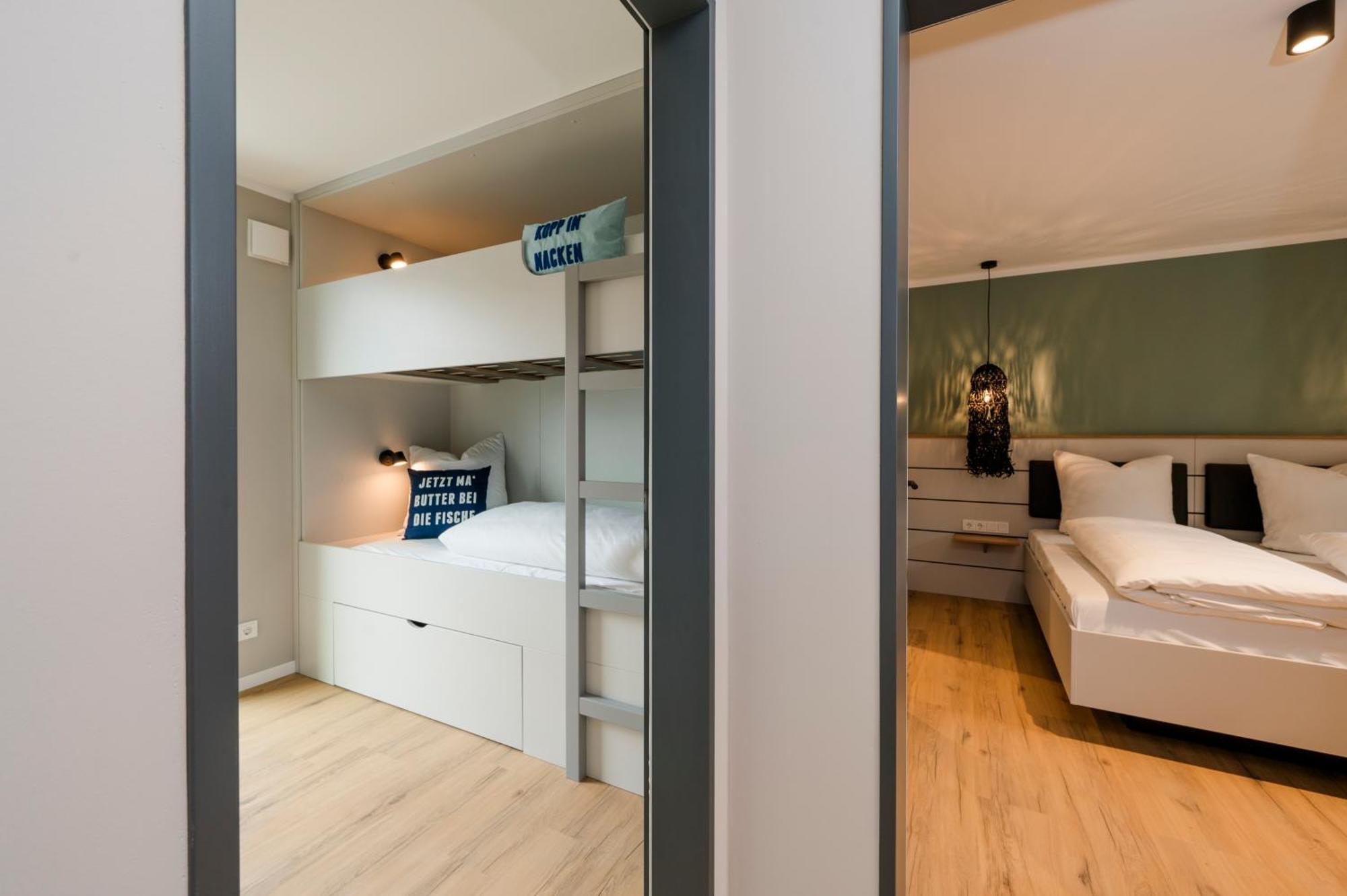 Apartments By Altes Zollamt フースム エクステリア 写真
